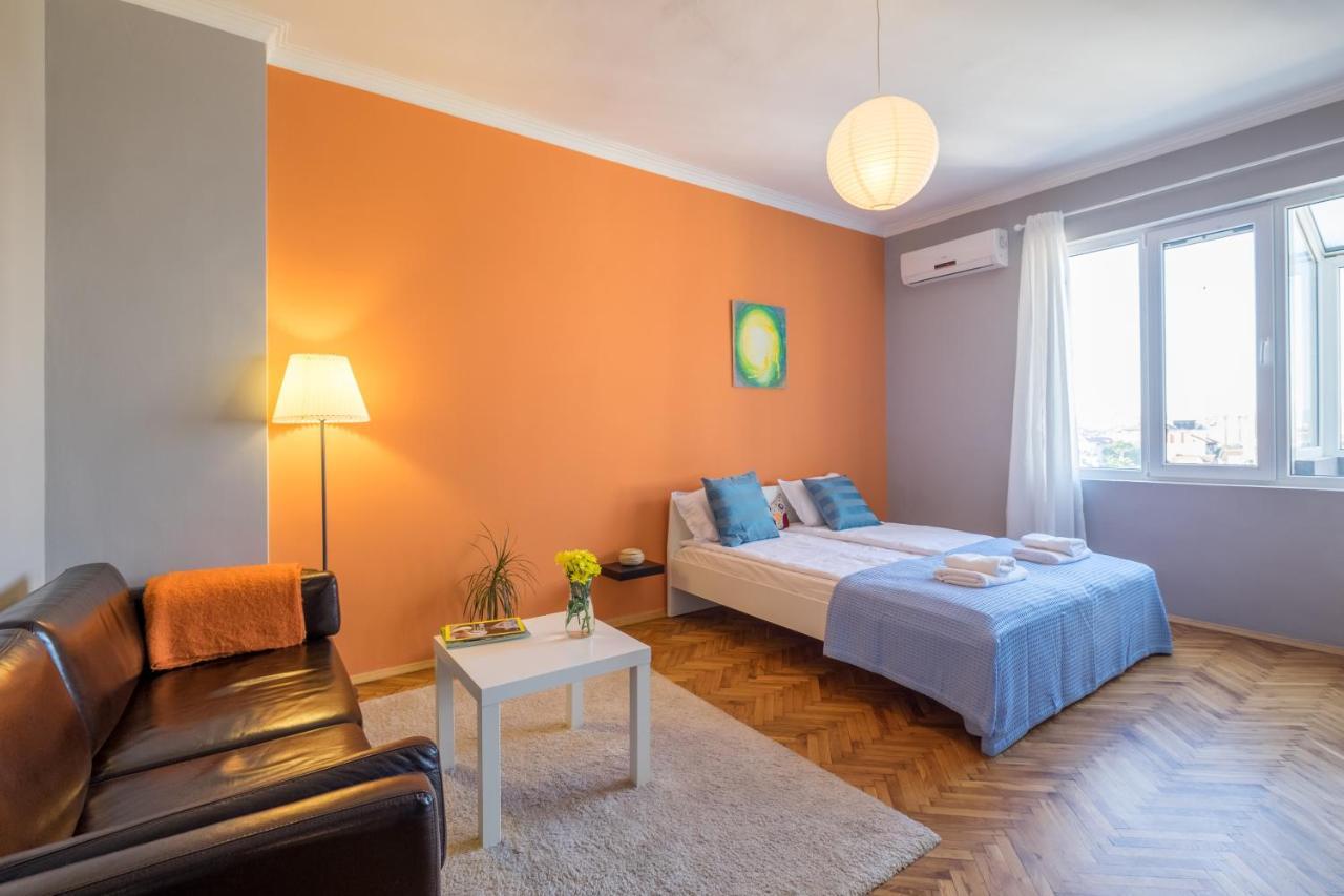 Artistic & Spacious 2Bd Central Apt By Flat Mаnager Sofia Eksteriør billede