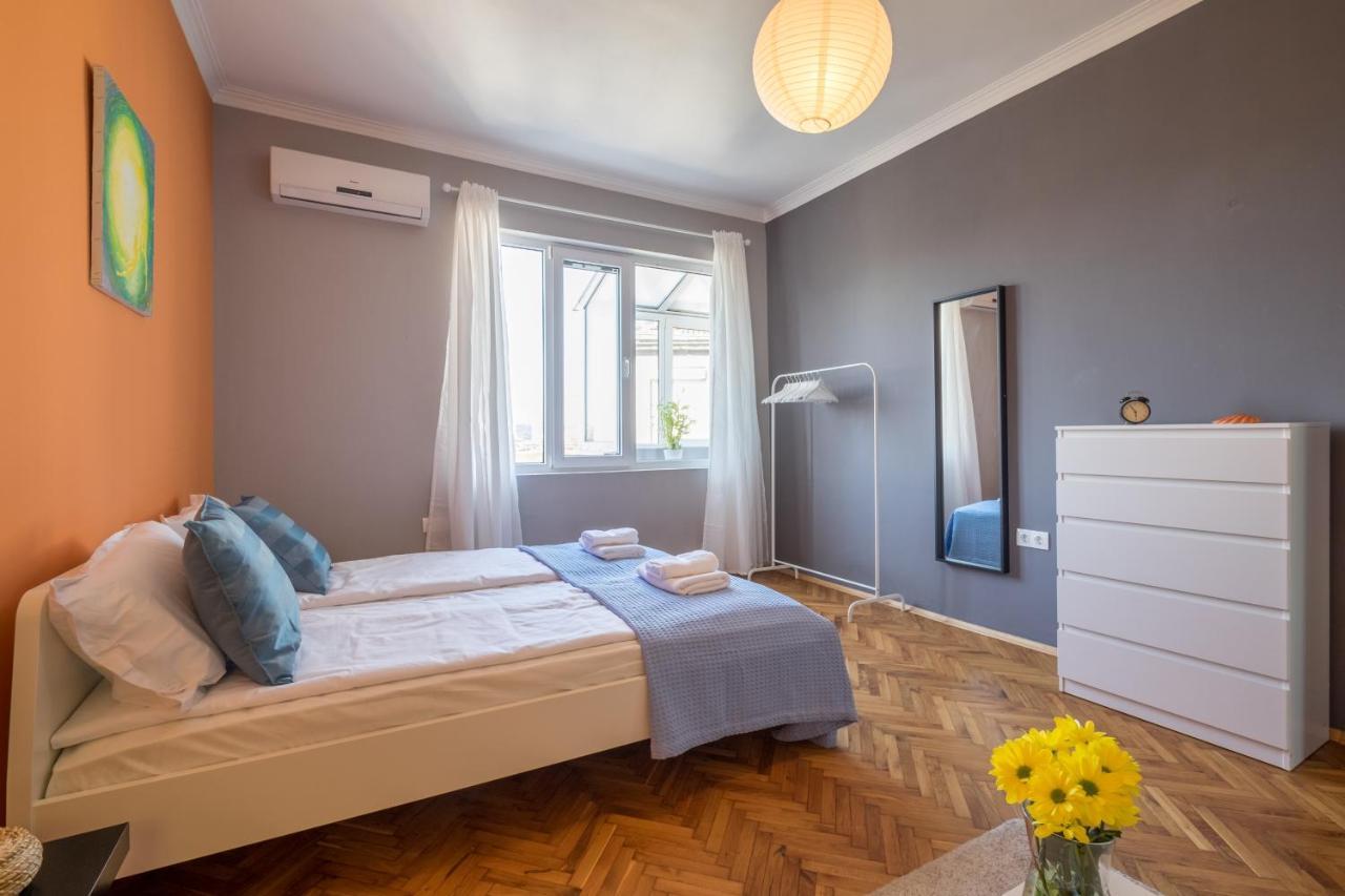 Artistic & Spacious 2Bd Central Apt By Flat Mаnager Sofia Eksteriør billede